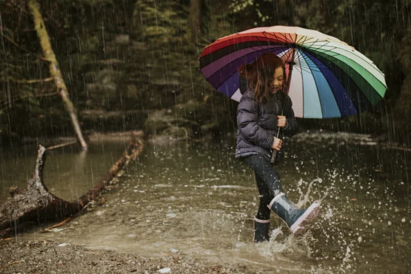 Prognoza meteo, 25 mai. Frig și ploi abundente. Temperaturile scad cu 15 grade