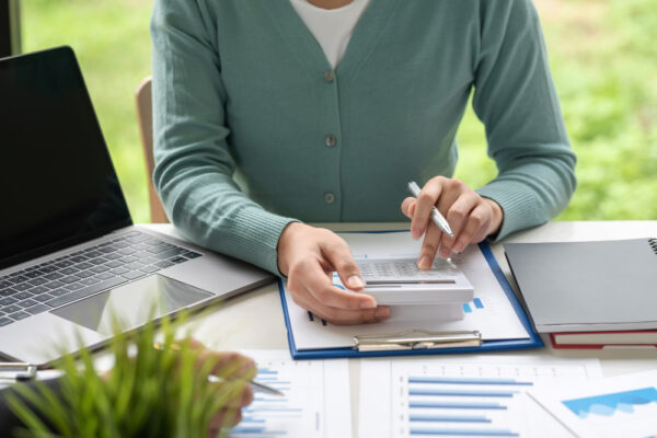 Costuri ascunse în contractele de credit
