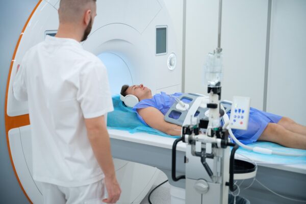 CT-ul de abdomen și pelvis: Investigația completă pentru durerile abdominale