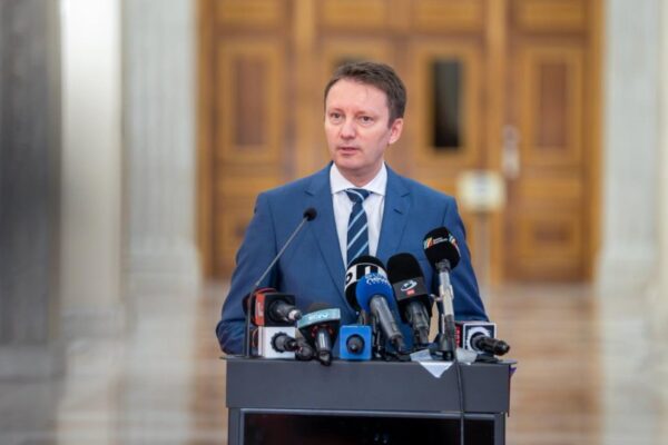 Parlamentul dă astăzi votul decisiv pentru guvernul propus de Siegfried Mureșan