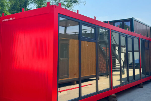 De la magazin alimentar la frizerie: ce poate include un container comercial modern?